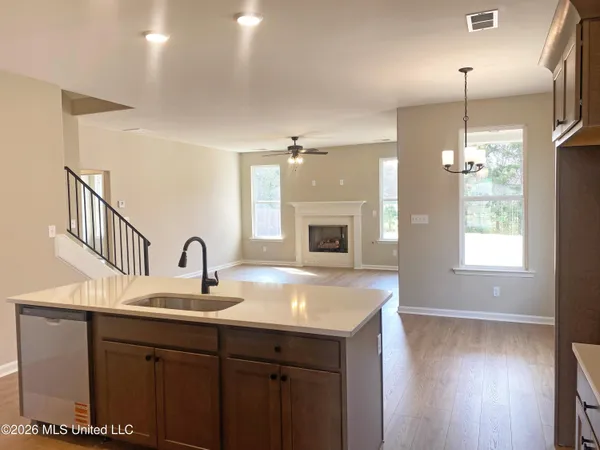 $379,900 | 3491 Hatton Drive, Nesbit, MS 38651