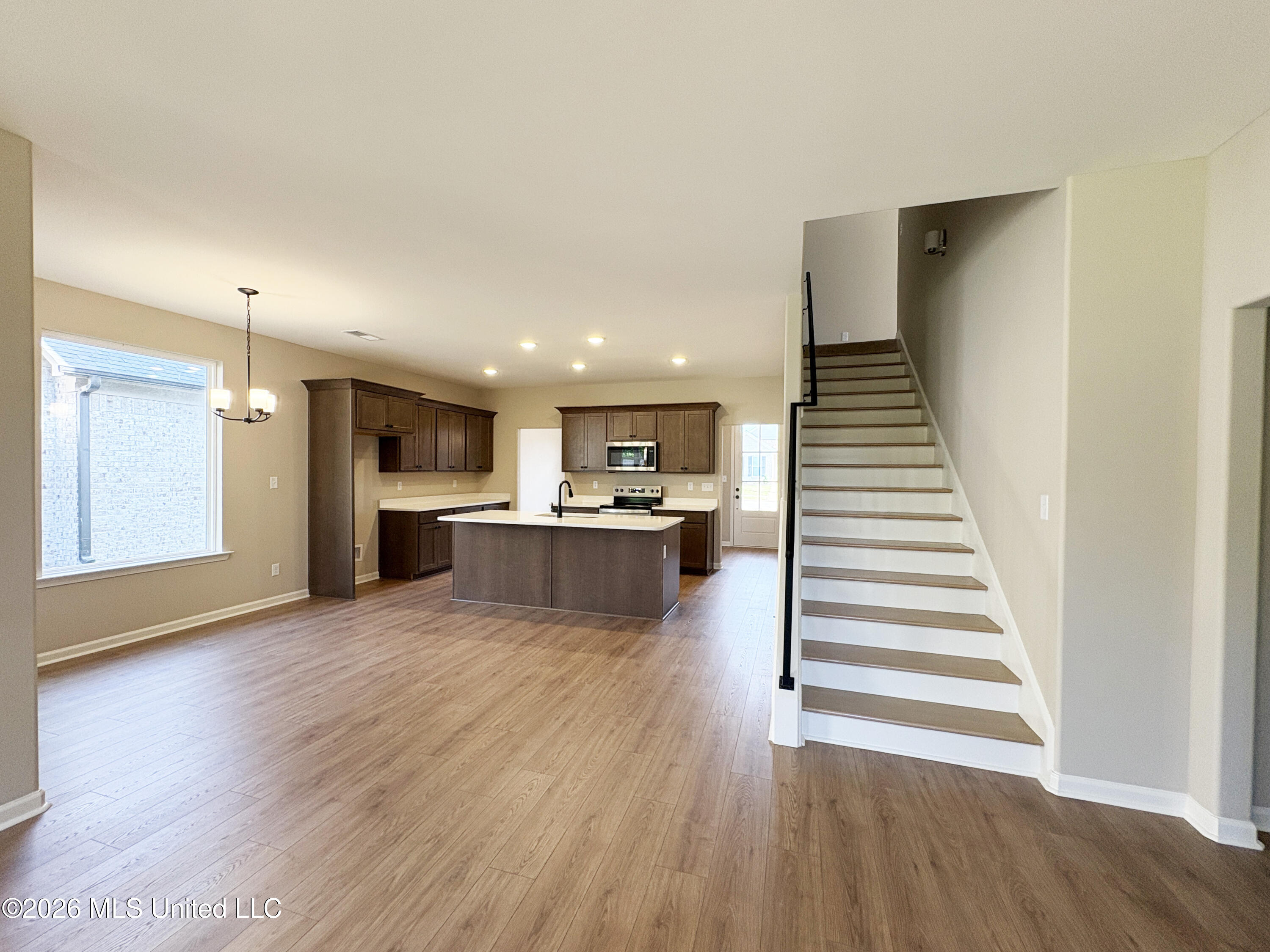 3491 Hatton Drive Nesbit, MS 38651 - Photo 4 of 20 Great Room to Kitchen and Breakfast