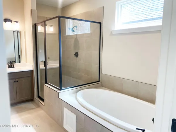$379,900 | 3491 Hatton Drive, Nesbit, MS 38651