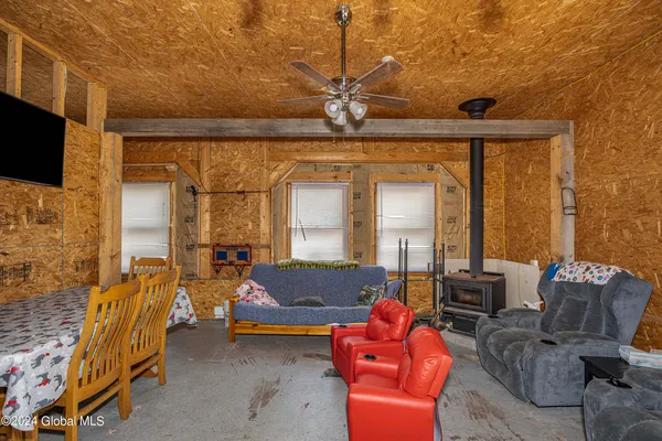 $279,999 | 5638 Highway 28N, Newcomb, NY 12852