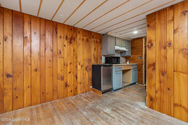 $279,999 | 5638 Highway 28N, Newcomb, NY 12852