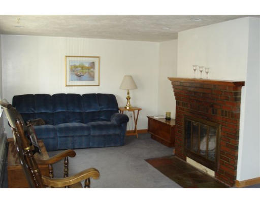 33 Lake Road Waltham, MA 02451 - Photo 6 of 10 Gallery Image 6