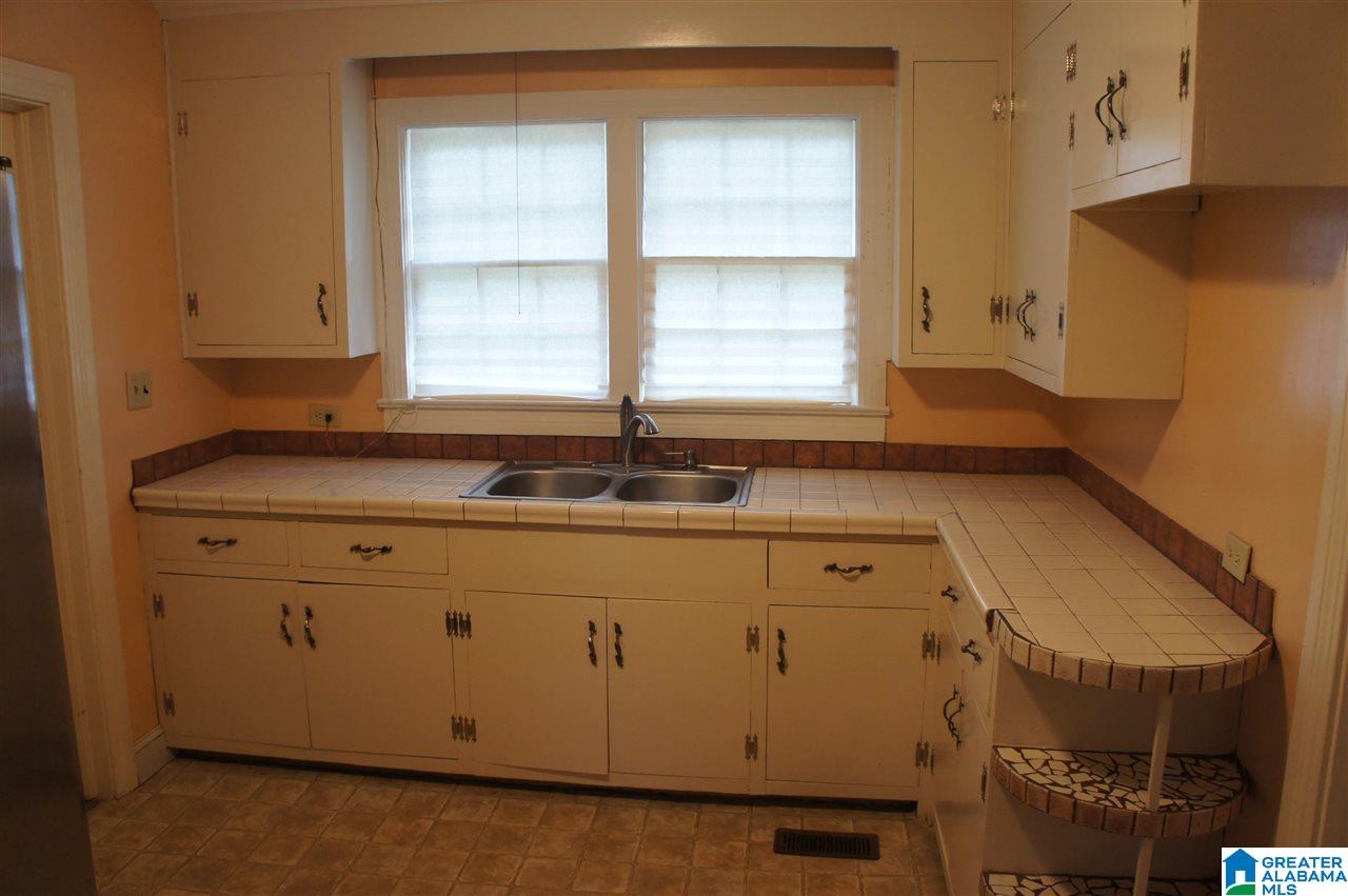 4025 Rice Avenue Anniston, AL 36206 - Photo 2 of 20
