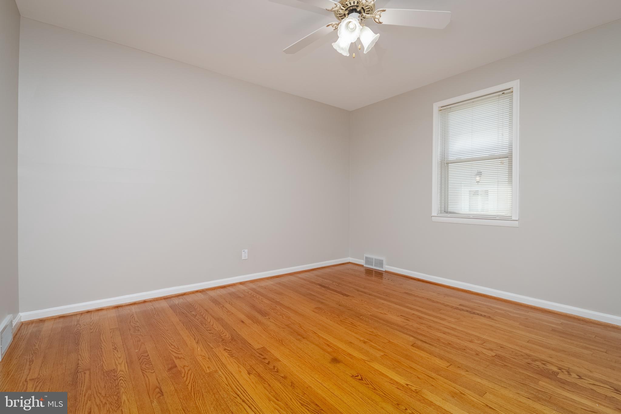 3208 Grace Road Sparrows Point, MD 21219 - Photo 13 of 38