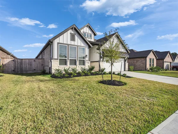 $515,000 | 2211 Cherry Brg Lane, Tomball, TX 77375