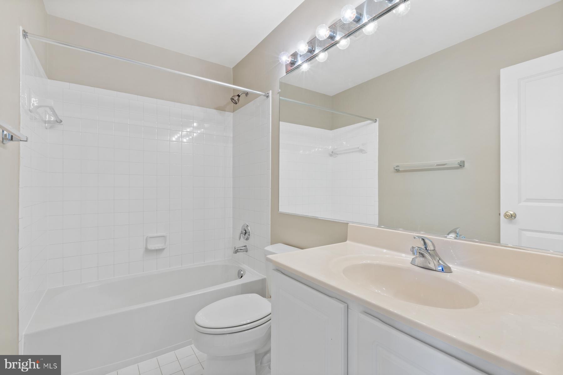 9147 Ribbon Falls Loop Bristow, VA 20136 - Photo 33 of 53