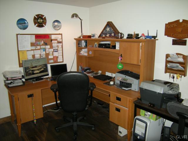 3836 Barberry Road Center Valley, PA 18034 - Photo 23 of 34 Gallery Image 23