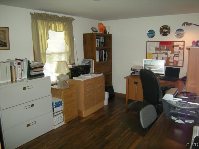 3836 Barberry Road Center Valley, PA 18034 - Photo 24 of 34 Gallery Image 24