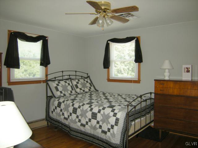 3836 Barberry Road Center Valley, PA 18034 - Photo 27 of 34 Gallery Image 27