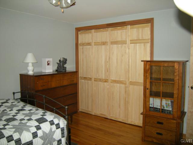 3836 Barberry Road Center Valley, PA 18034 - Photo 29 of 34 Gallery Image 29
