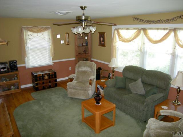 3836 Barberry Road Center Valley, PA 18034 - Photo 5 of 34 Gallery Image 5