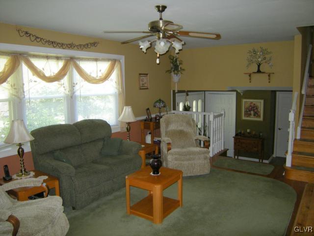 3836 Barberry Road Center Valley, PA 18034 - Photo 6 of 34 Gallery Image 6