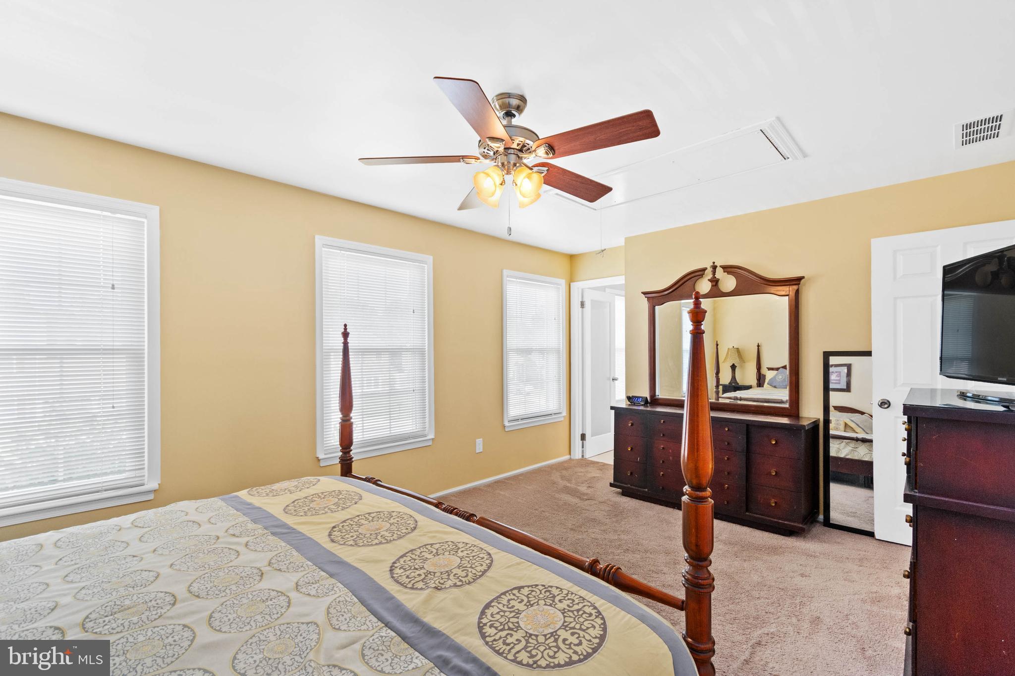 23 Long Bow Drive Sewell, NJ 08080 - Photo 16 of 33 Master Bed