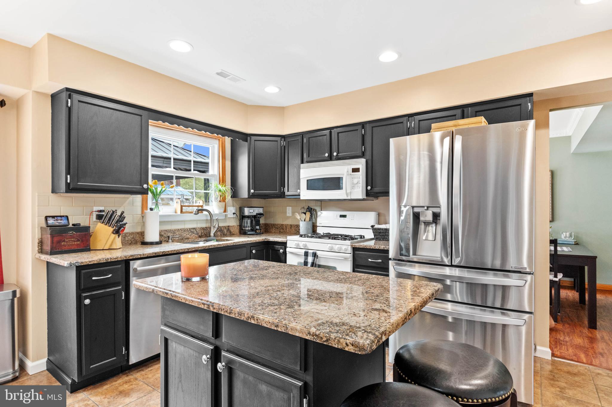 23 Long Bow Drive Sewell, NJ 08080 - Photo 7 of 33 Kitchen