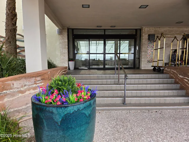 $499,000 | 2700 North Lumina Avenue, Unit 716, Wrightsville Beach, NC 28480