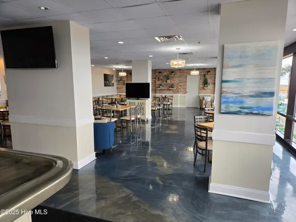 $489,000 | 2700 North Lumina Avenue, Unit 716, Wrightsville Beach, NC 28480