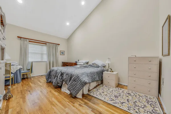 $785,000 | 2840 Nicole Court, Oceanside, NY 11572