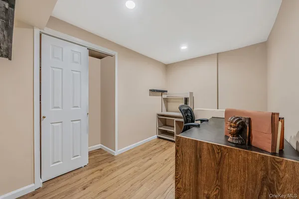 $785,000 | 2840 Nicole Court, Oceanside, NY 11572