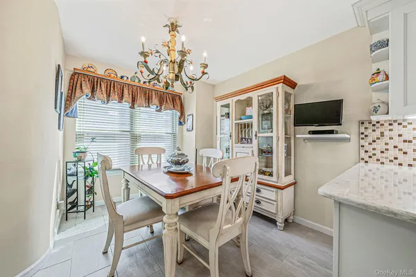 $785,000 | 2840 Nicole Court, Oceanside, NY 11572