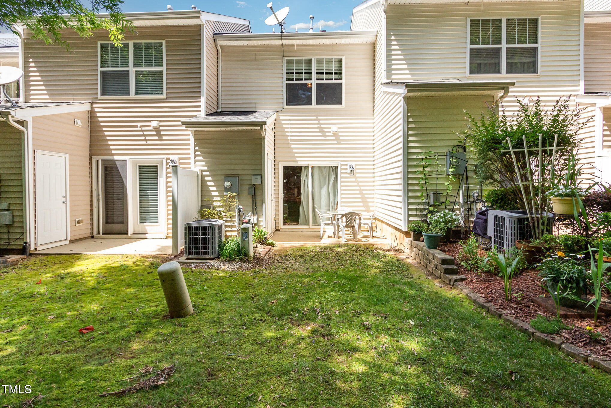 8823 Orchard Grove Way Raleigh, NC 27612 - Photo 28 of 34 017_img_9314-edit_521