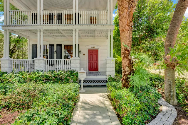 $18,000 | 306 North Swinton Avenue, Delray Beach, FL 33444