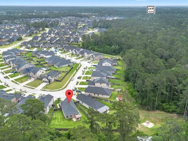 $315,000 | 35472 Woodtrace Circle, Pinehurst, TX 77362