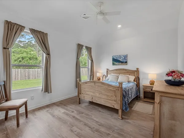 $315,000 | 35472 Woodtrace Circle, Pinehurst, TX 77362