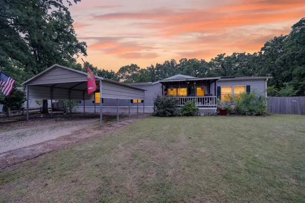 $235,900 | 159 Tres Lagos Boulevard, Gun Barrel City, TX 75156