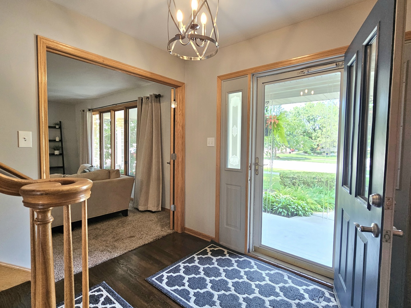 19451 Lancaster Drive Mokena, IL 60448 - Photo 17 of 32 a dining room with furniture and a window