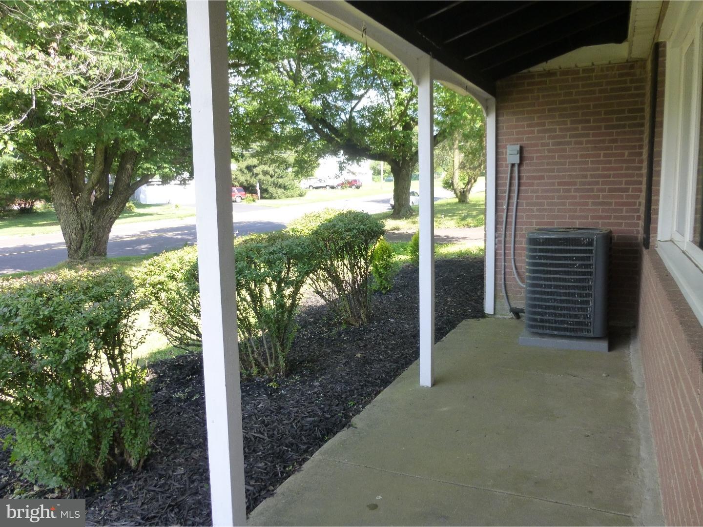 653 West County Line Road Hatboro, PA 19040 - Photo 2 of 18 Porch
