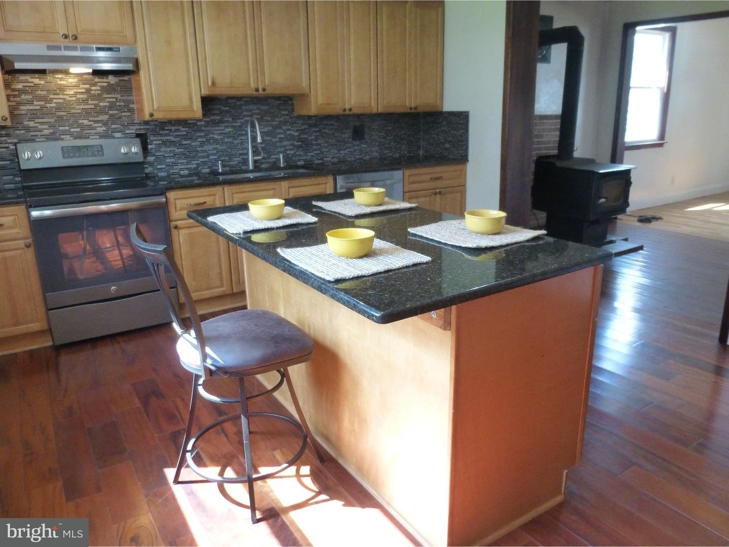 653 West County Line Road Hatboro, PA 19040 - Photo 5 of 18 Kitchen