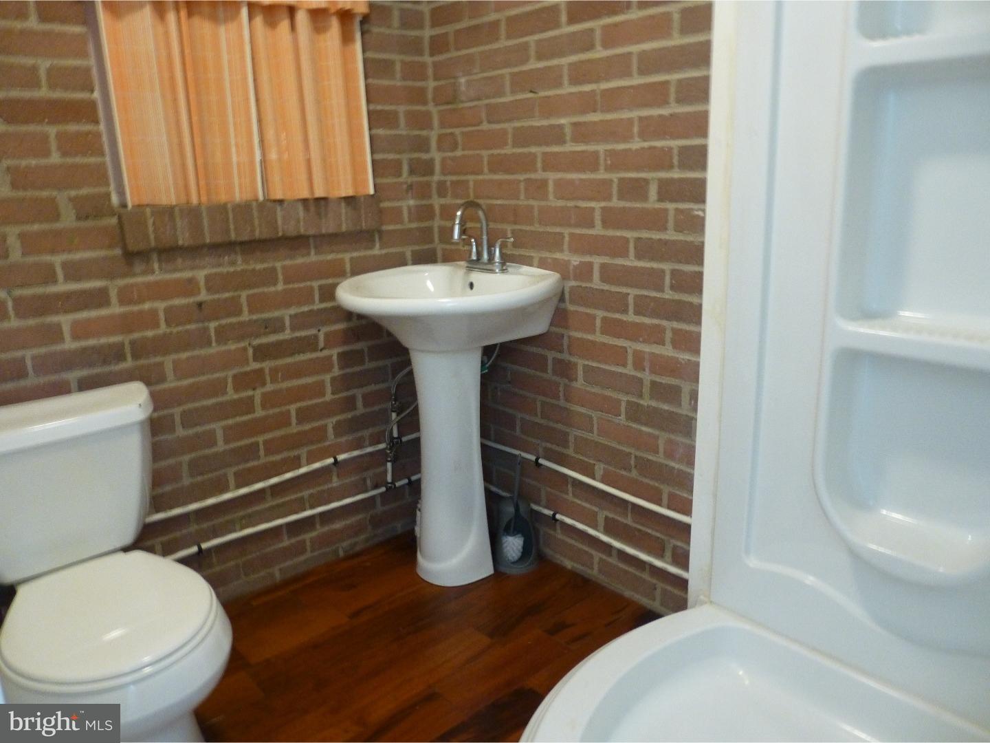 653 West County Line Road Hatboro, PA 19040 - Photo 9 of 18 Bathroom