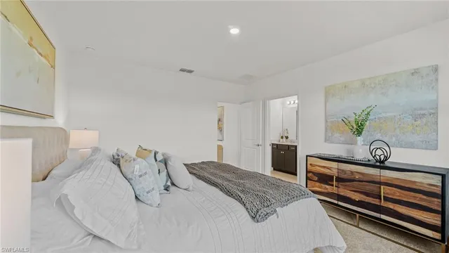 $284,990 | 270 Silent Lk Drive, Lehigh Acres, FL 33974