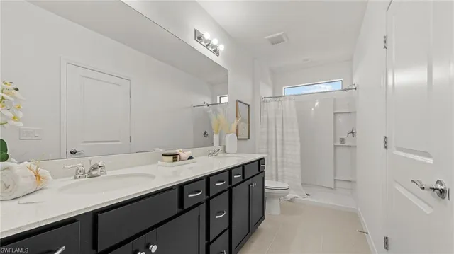 $284,990 | 270 Silent Lk Drive, Lehigh Acres, FL 33974