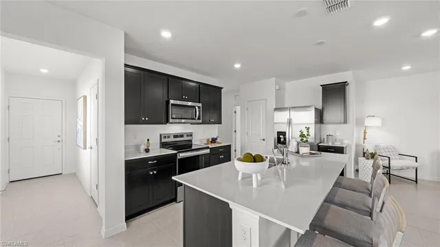 $284,990 | 270 Silent Lk Drive, Lehigh Acres, FL 33974