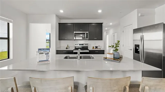 $284,990 | 270 Silent Lk Drive, Lehigh Acres, FL 33974