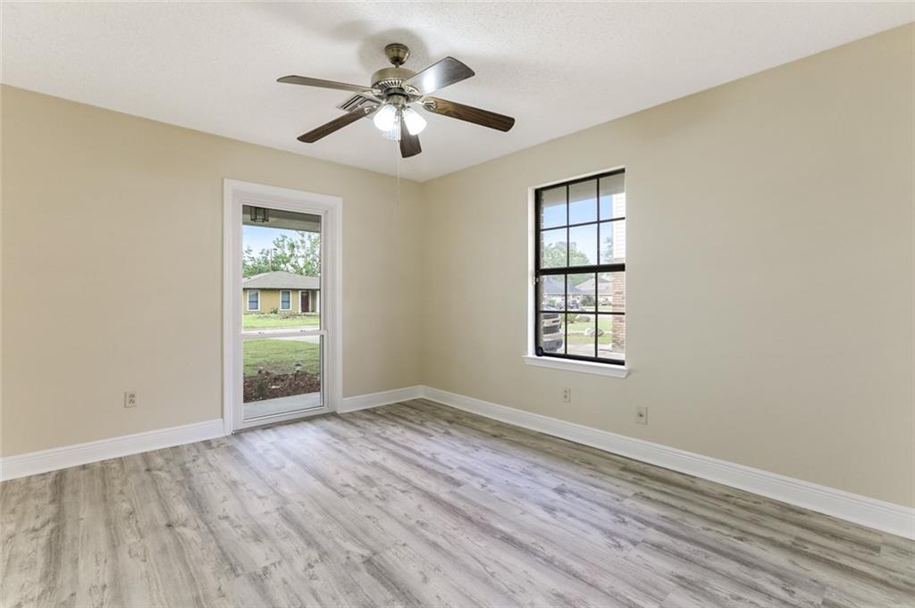 231 Devon Road Laplace, LA 70068 - Photo 17 of 22 Gallery Image 17