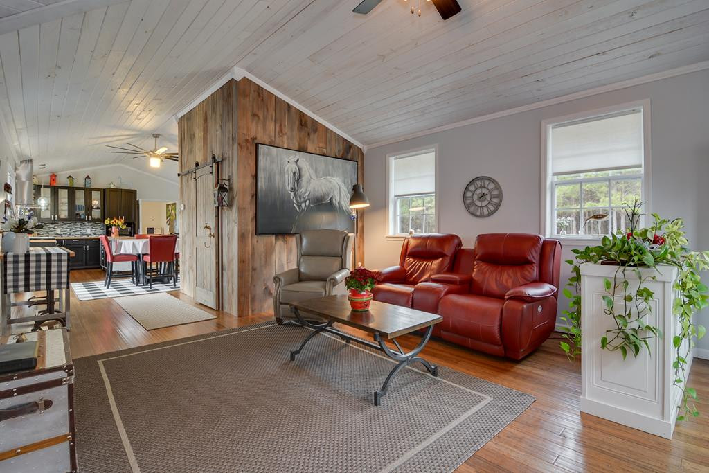 429 Surrey Race Road Salley, SC 29137 - Photo 6 of 30