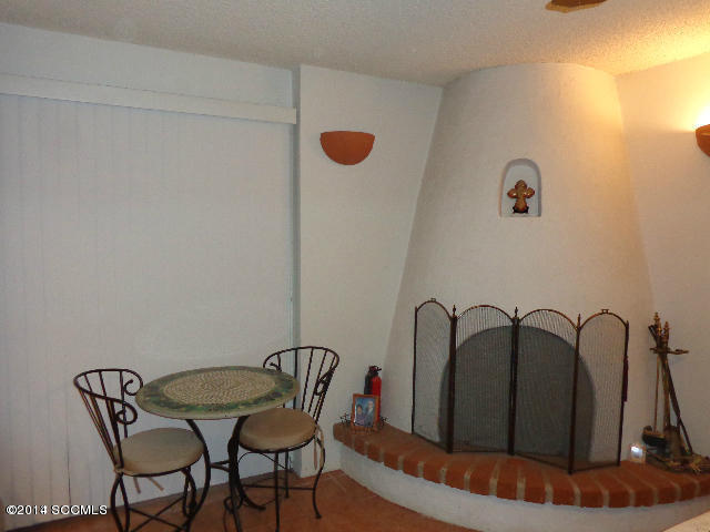 405 Curry Street Rio Rico, AZ 85648 - Photo 5 of 8
