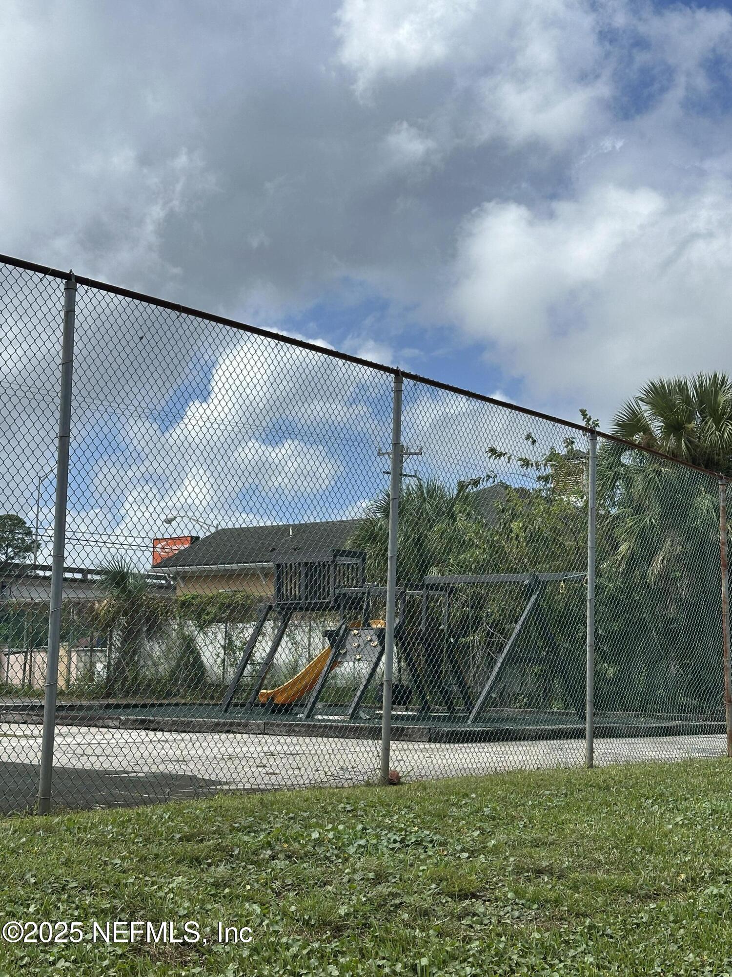 1756 El Prado Road, Unit 3 Jacksonville, FL 32216 - Photo 23 of 23 a view of a entertaining space