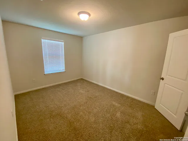 $2,200 | 9307 Avondale Park, Converse, TX 78109