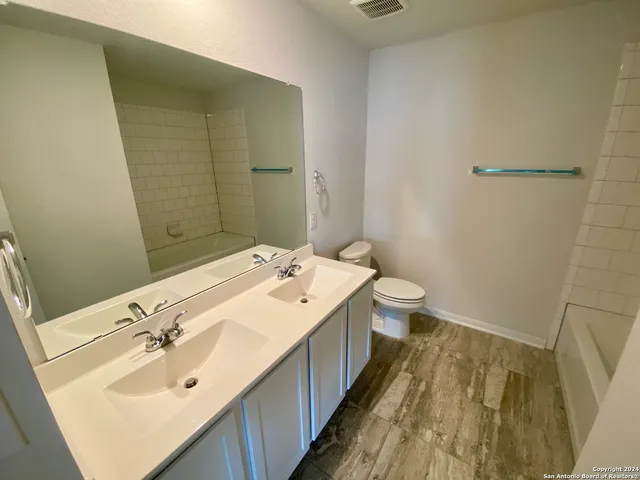 $2,200 | 9307 Avondale Park, Converse, TX 78109