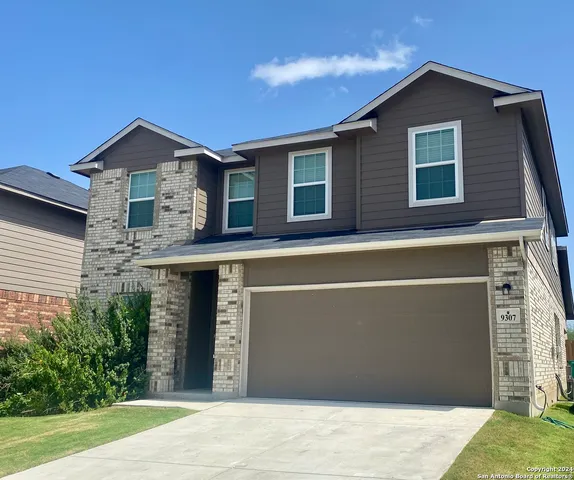$2,200 | 9307 Avondale Park, Converse, TX 78109