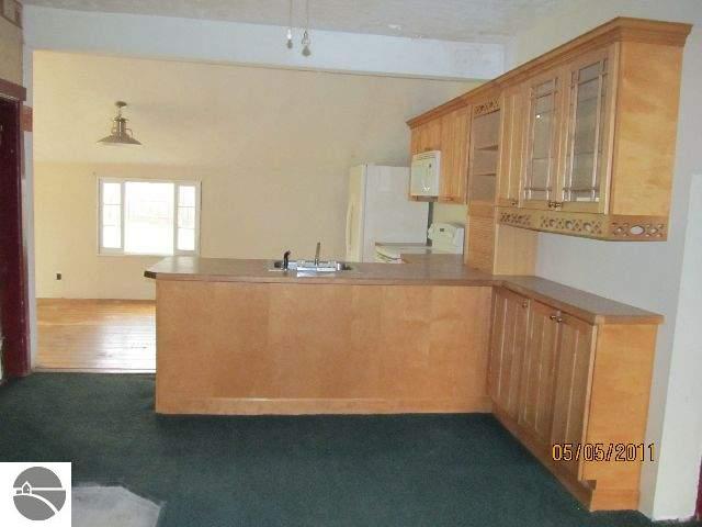 330 Bendon Road Interlochen, MI 49643 - Photo 8 of 17 1726925-7.JPG
