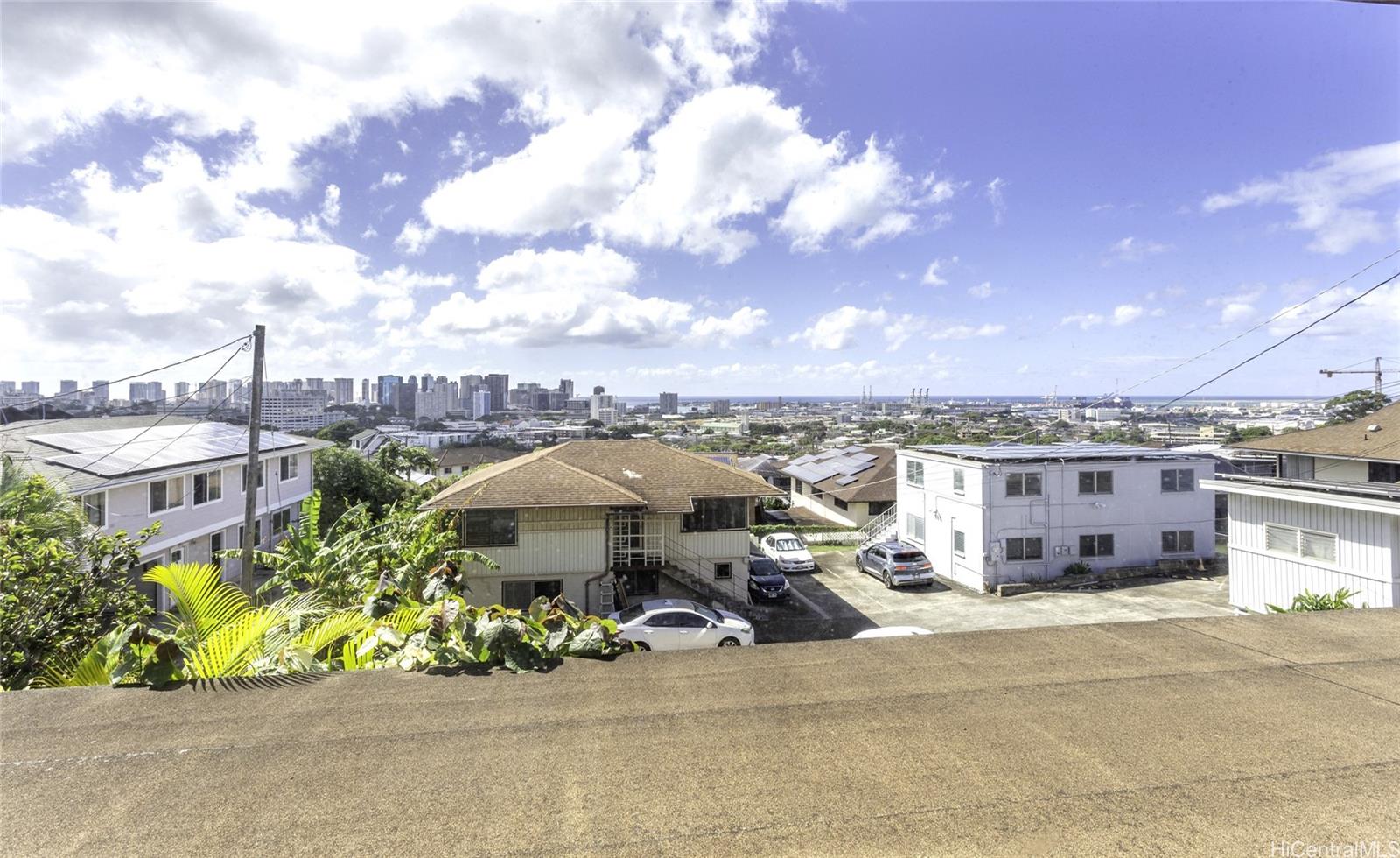 927 Lolena Street Honolulu, HI 96817 - Photo 5 of 12 a city view
