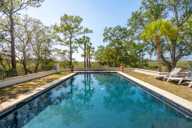 $6,700,000 | 24 Seagrass Lane, Isle of Palms, SC 29451