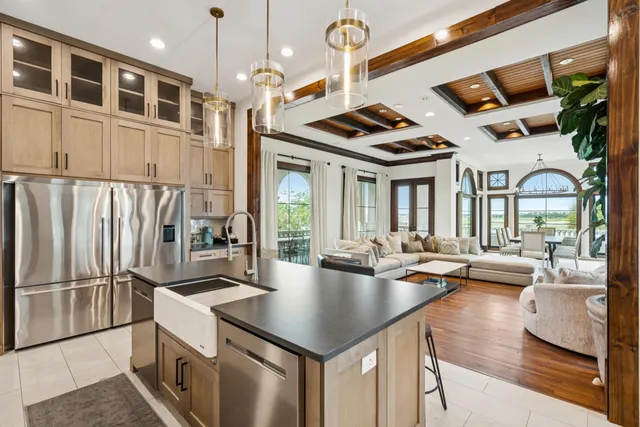 $6,700,000 | 24 Seagrass Lane, Isle of Palms, SC 29451