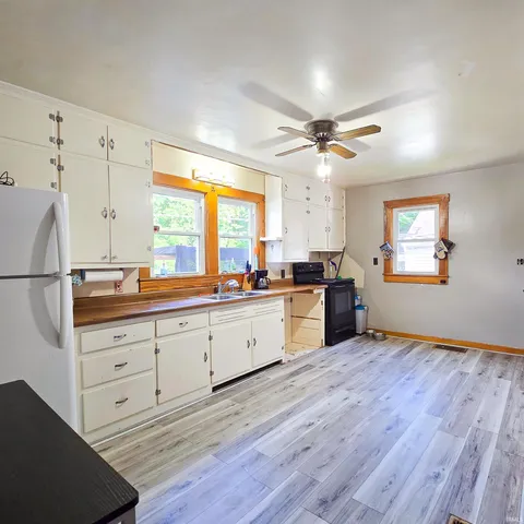 $145,000 | 206 Schnell Lane, Jasper, IN 47546