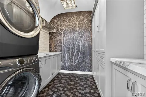 $4,850,000 | 5795 Lindell Boulevard, St. Louis, MO 63112