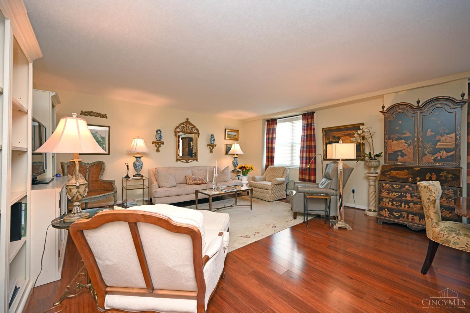 2444 Madison Road, Unit 602B Cincinnati, OH 45208 - Photo 6 of 28 Gallery Image 6
